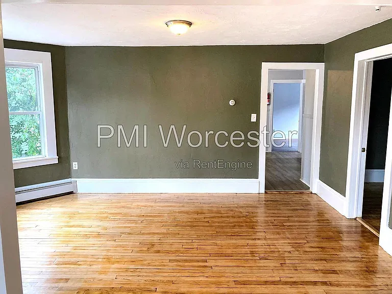 25 Almont Ave — Photo 8