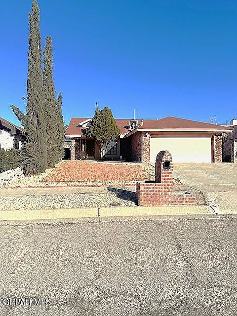 1st image of 616 Cumbrian Ln