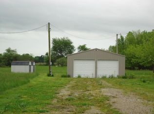 7594 Doughty Ln, Iuka, IL 62849