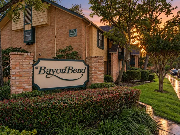 8289 Kingsbrook Rd APT 273, Houston, TX 77024
