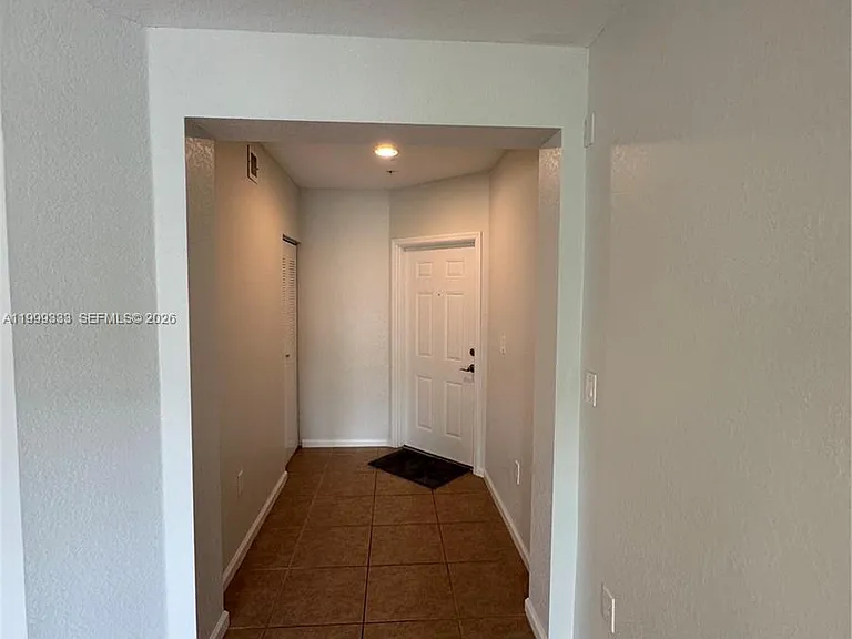 11601 NW 89th St #209 — Photo 8