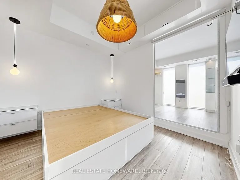 106 Dovercourt Rd #706 — Photo 16