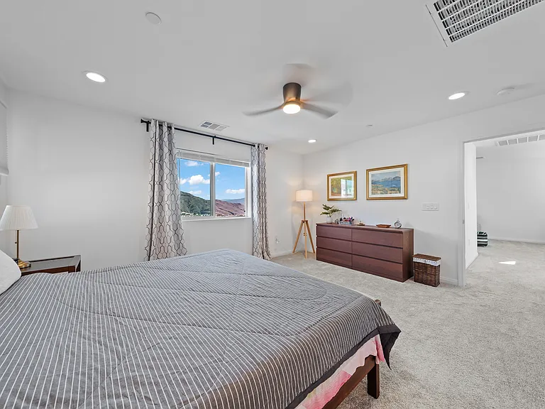 23912 Phoebe Dr — Photo 31