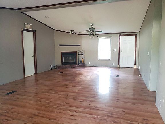 3rd image of 225 Tori Logan Ln