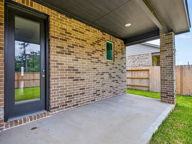 13071 Pine Trace St — Photo 33