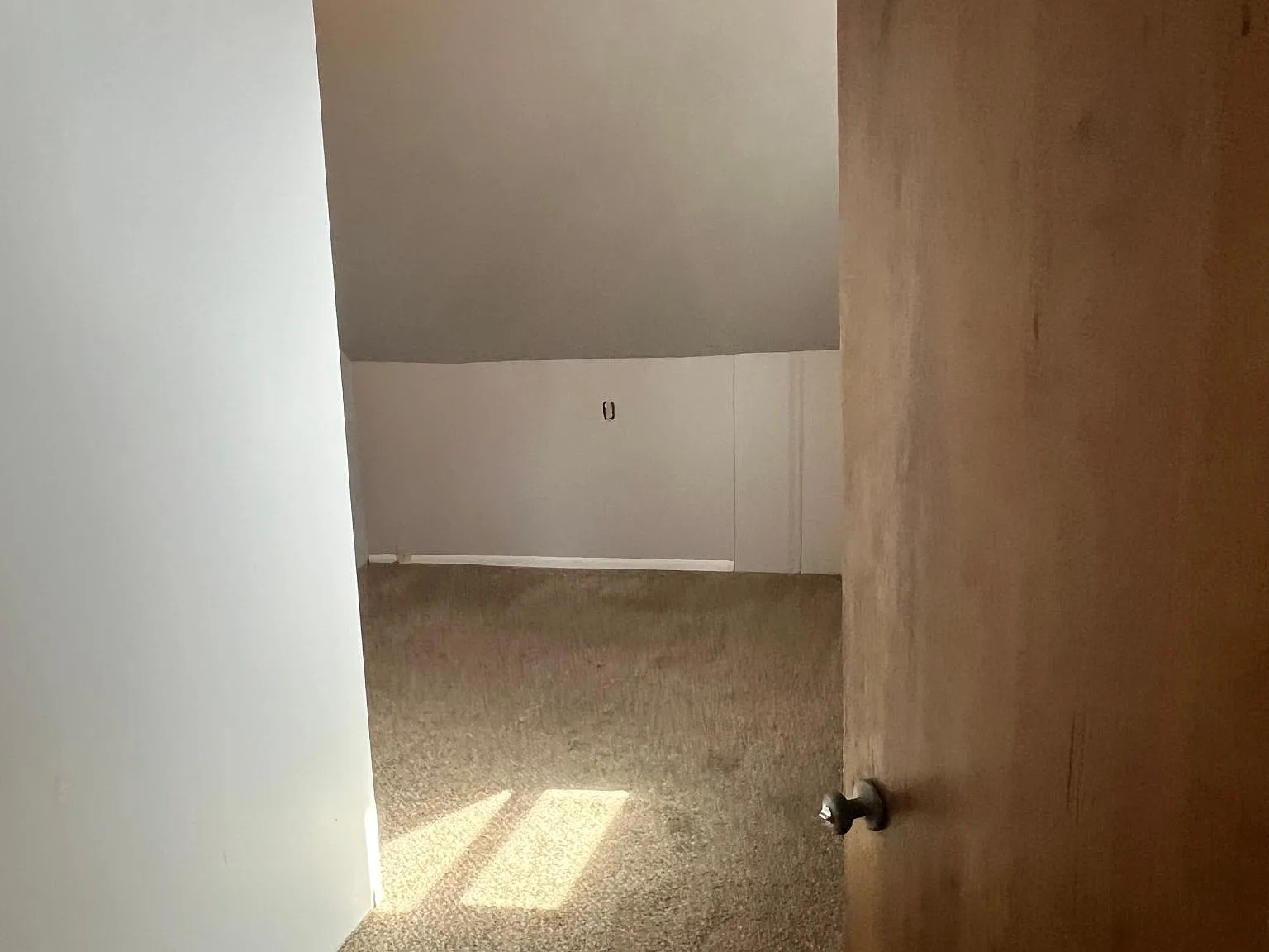 411 W 6th St — Photo 3