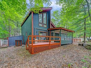 3238 N Gate Rd, Lake Ariel, PA 18436