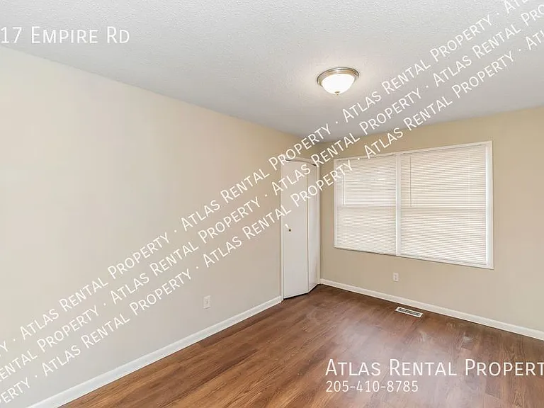 917 Empire Rd — Photo 6