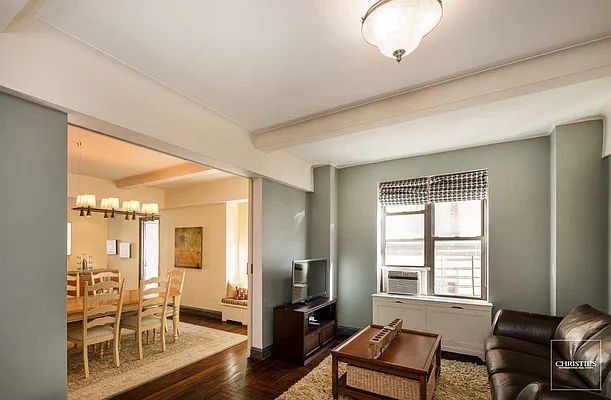 Sold by Christie's International Real Estate Group, LLC | media 7