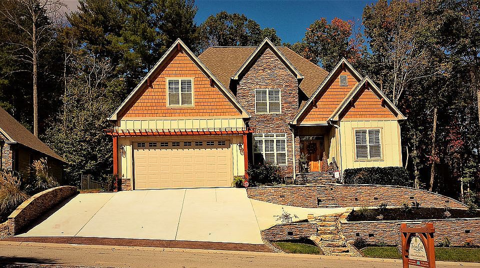2nd image of 96 Ledgestone Dr