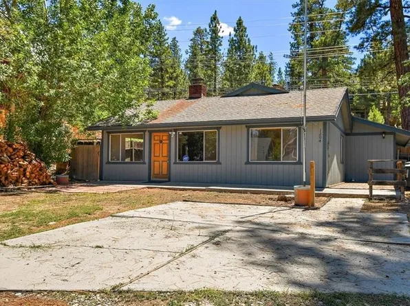 1204 E Country Club Blvd, Big Bear City, CA 92314