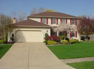 7727 Roeper Rd, Parma, OH 44134