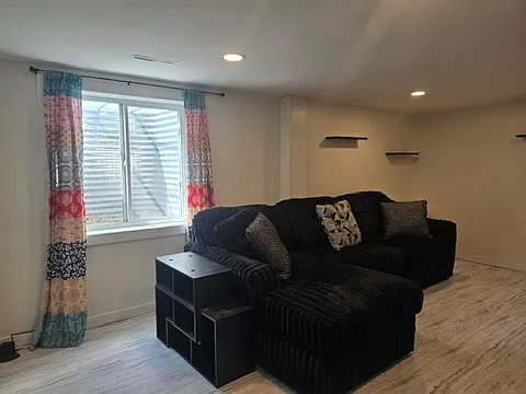 1110 S Mill St — Photo 9