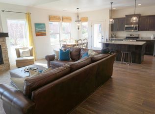 2864 E Crimson Ridge Dr, St George, UT 84790