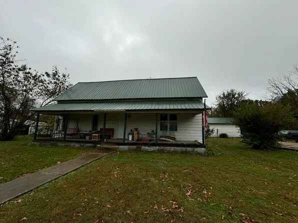 60 Tuff St, Ash Flat, AR 72513