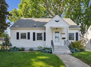 1456 Bertch Ave, Waterloo, IA 50702