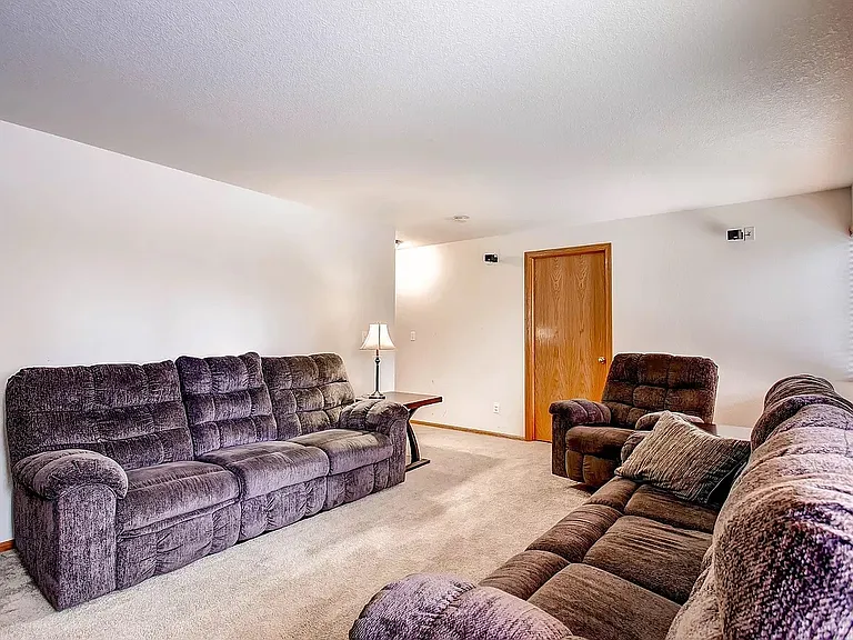 14753 Vine St — Photo 14