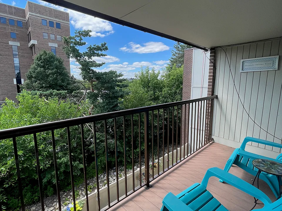 4860 Park Commons Dr #309