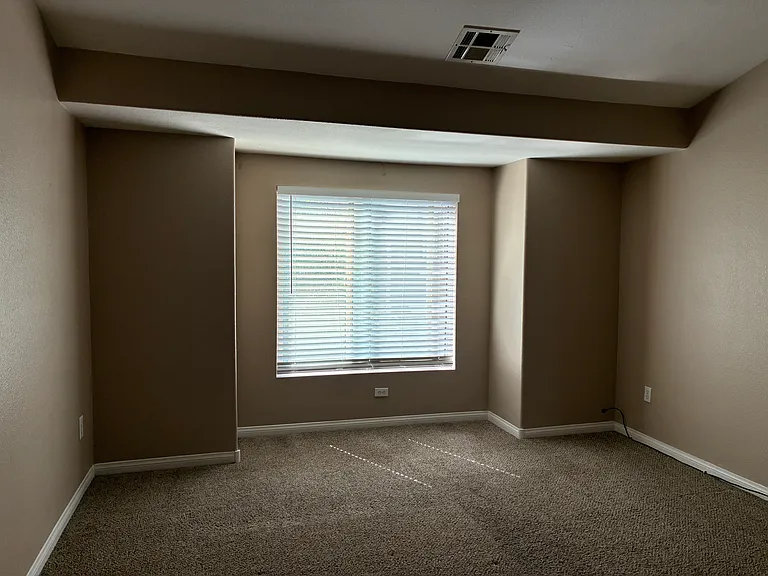 2753 Fountain Ridge Ln — Photo 18
