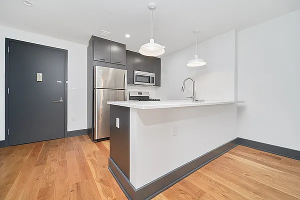 Rented by Living New York | media 6