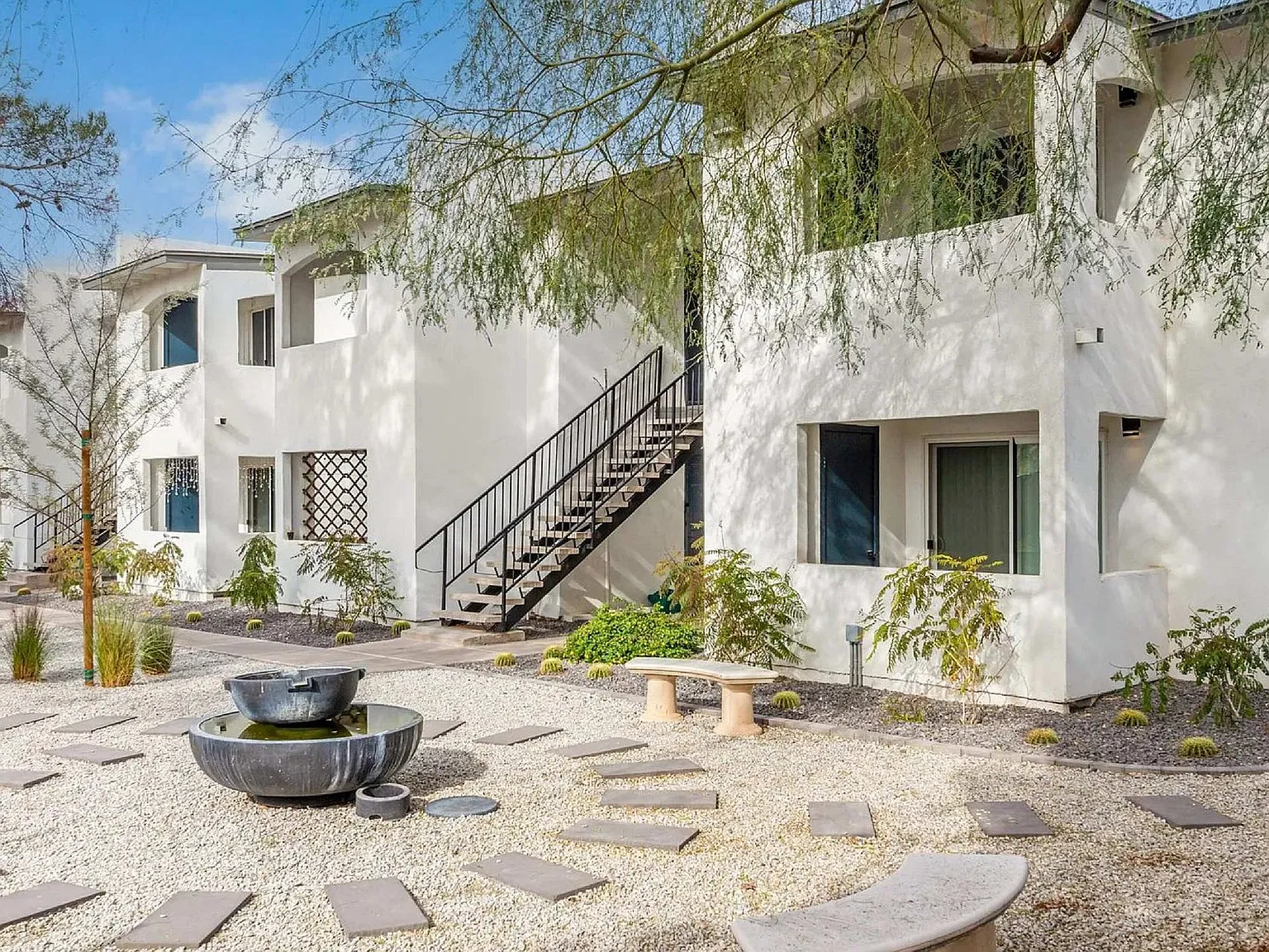 Newly Renovated 1 & 2 Bedroom homes with Modern Finishes — Photo 3