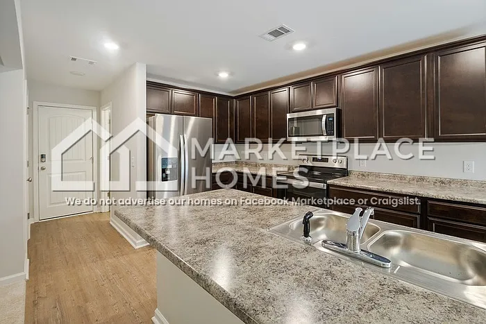 98 Dunnoman Dr — Photo 6