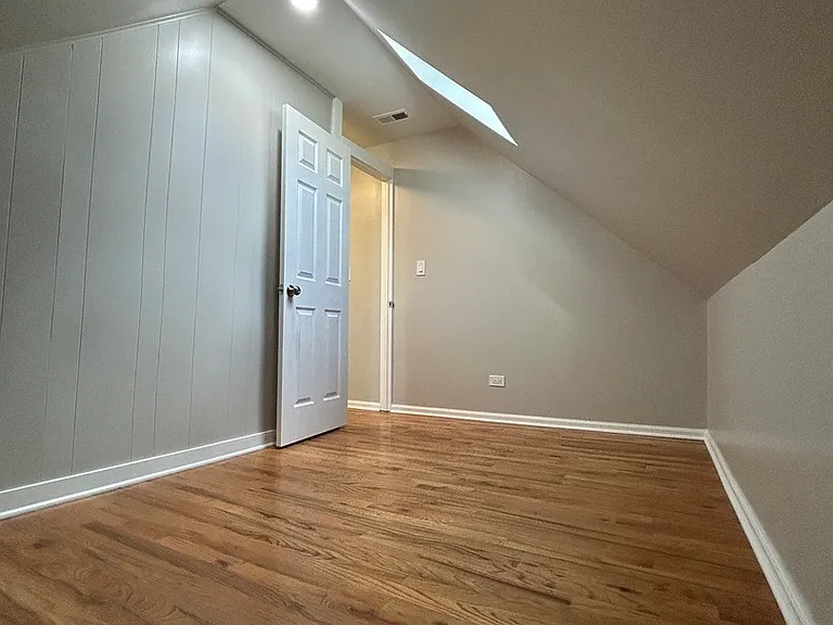 4834 N Ridgeway Ave #3 — Photo 12