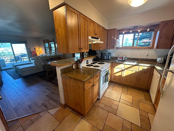 5th image of 3085 Apres Ski Way #B