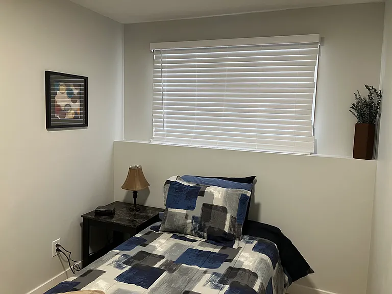 124 Anderson Close — Photo 19