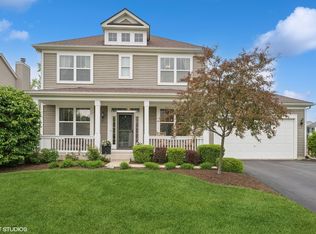 2363 Trailside Ln, Wauconda, IL 60084