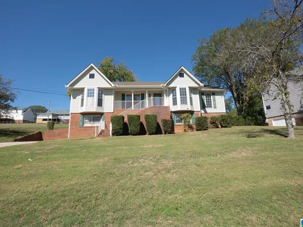 210 Scotts Trce, Bessemer, AL 35022