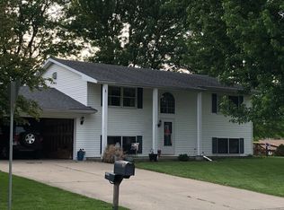 509 Ridgeview Dr, Sherman, IL 62684