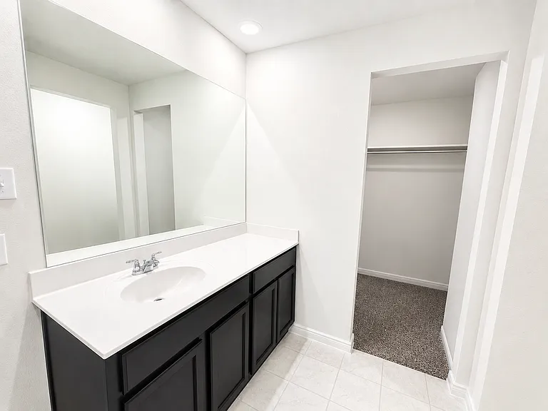 5700 Madelyn Dr — Photo 20