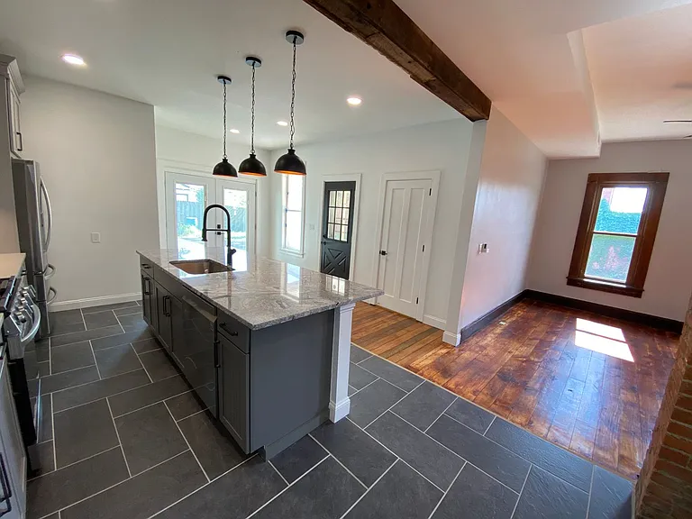 35 E Arcadia Ave — Photo 6