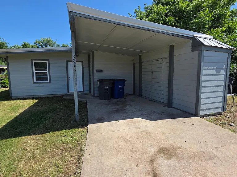3818 E Young St — Photo 1