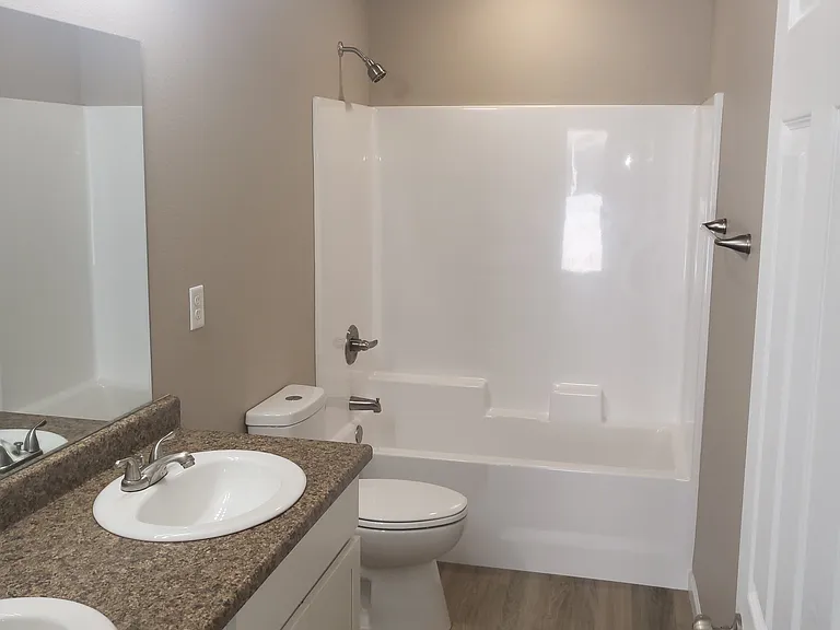 E Cokedale Dr — Photo 12