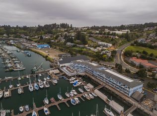 890 SE Bay Blvd #205, Newport, OR 97365