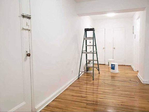 5th image of 20 Woodruff Ave APT 4A