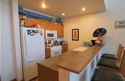 4th image of 240 Chapel Pl #Br329