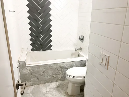 Rented by Nooklyn NYC LLC | media 23