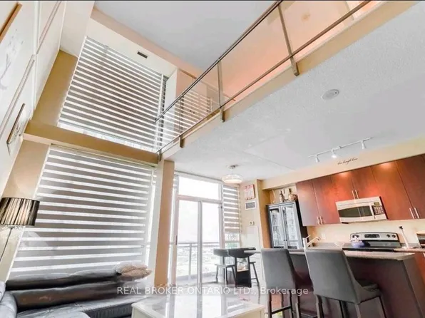 223 Webb Dr, Mississauga, ON