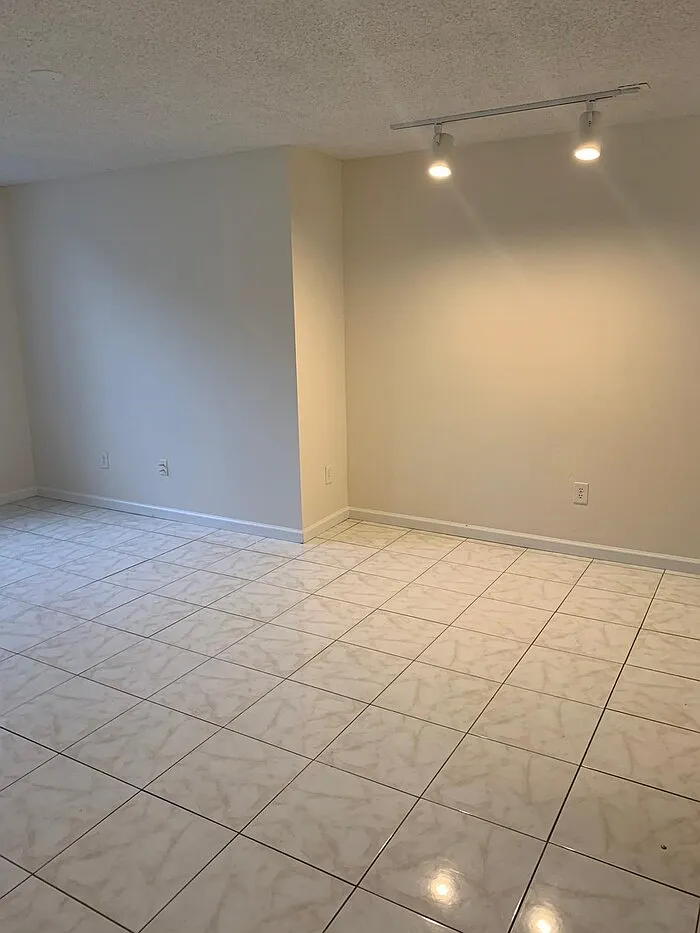 2 bed, 1.0 bath, 800 sqft, $1,895 — Photo 4