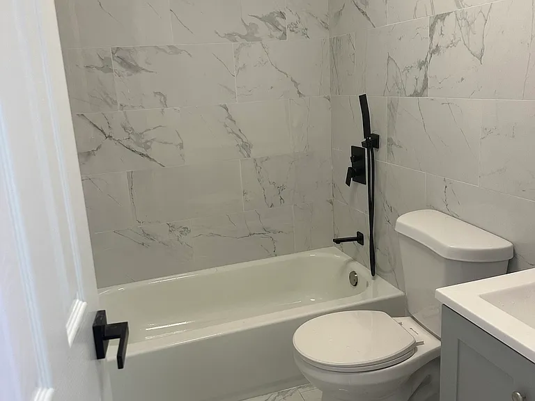3737 White Plains Rd #4 — Photo 5