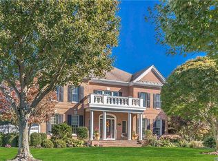 27 Walden Pl, Huntington, NY 11743