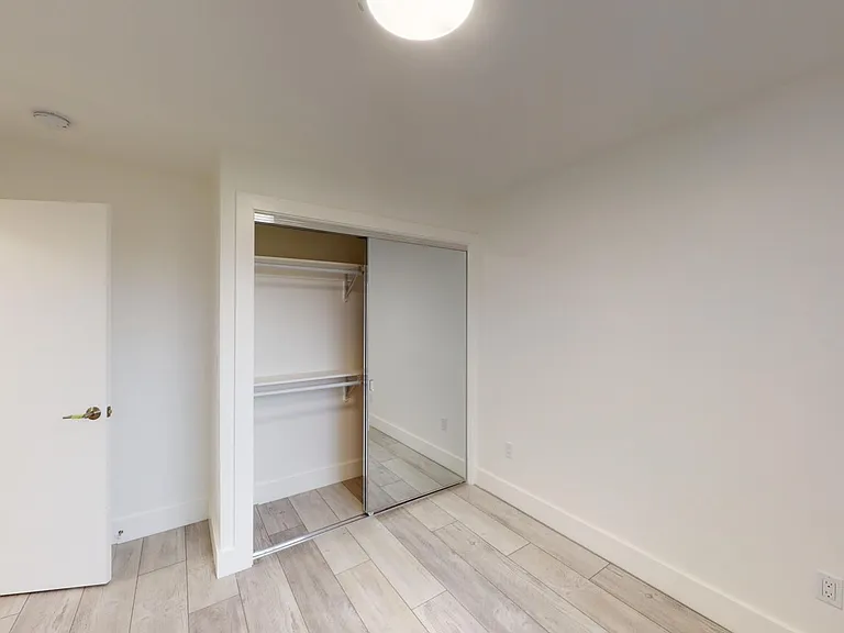 2252 Parker Street — Photo 14