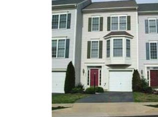 8826 Howland Pl, Bristow, VA 20136