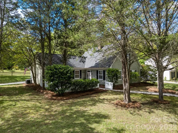 7456 Crowflock Ct, Charlotte, NC 28226