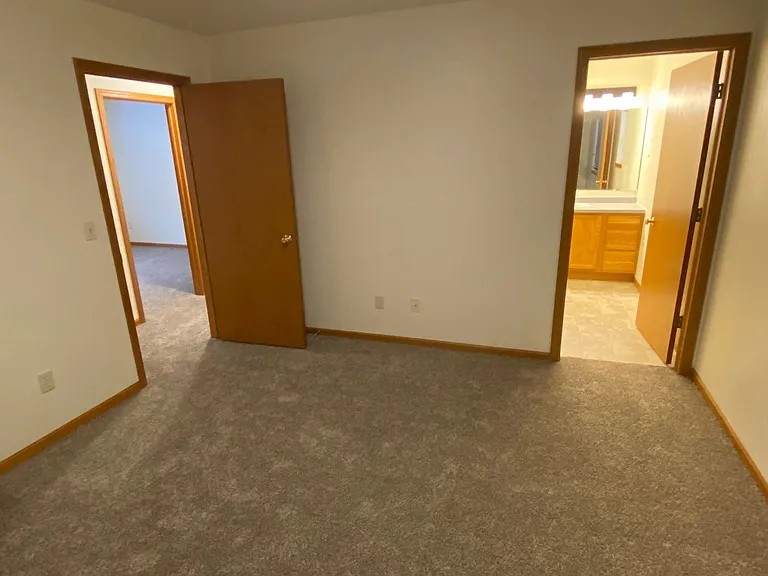 2153 Meadow Brook Way — Photo 11