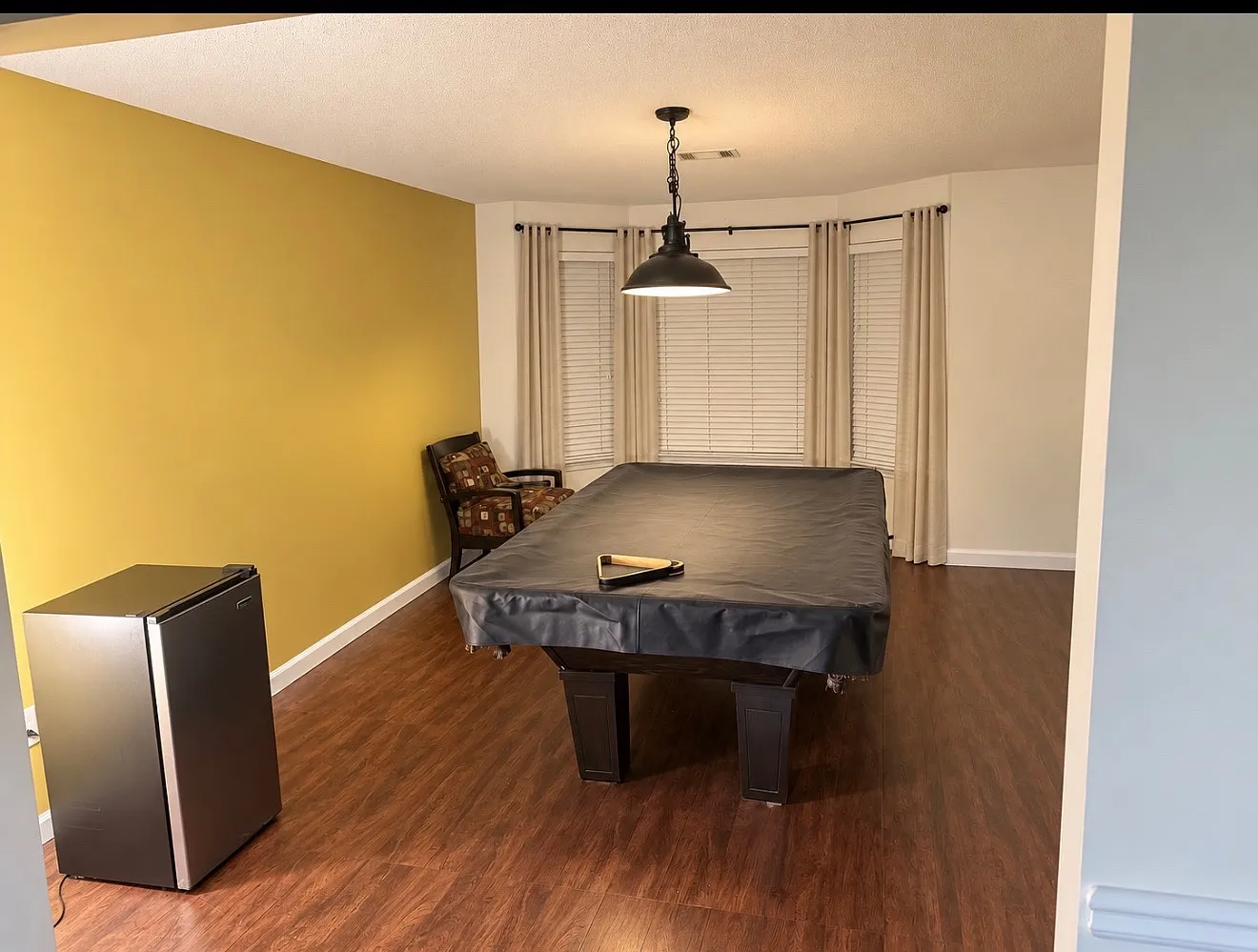 6 bed, 2.5 bath, 2485 sqft, $900 — Photo 1