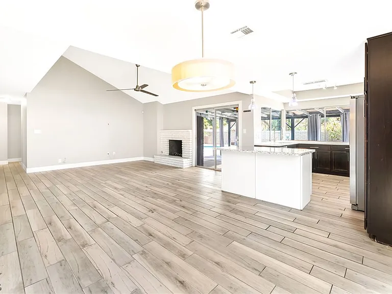 1713 Barnard Dr — Photo 13